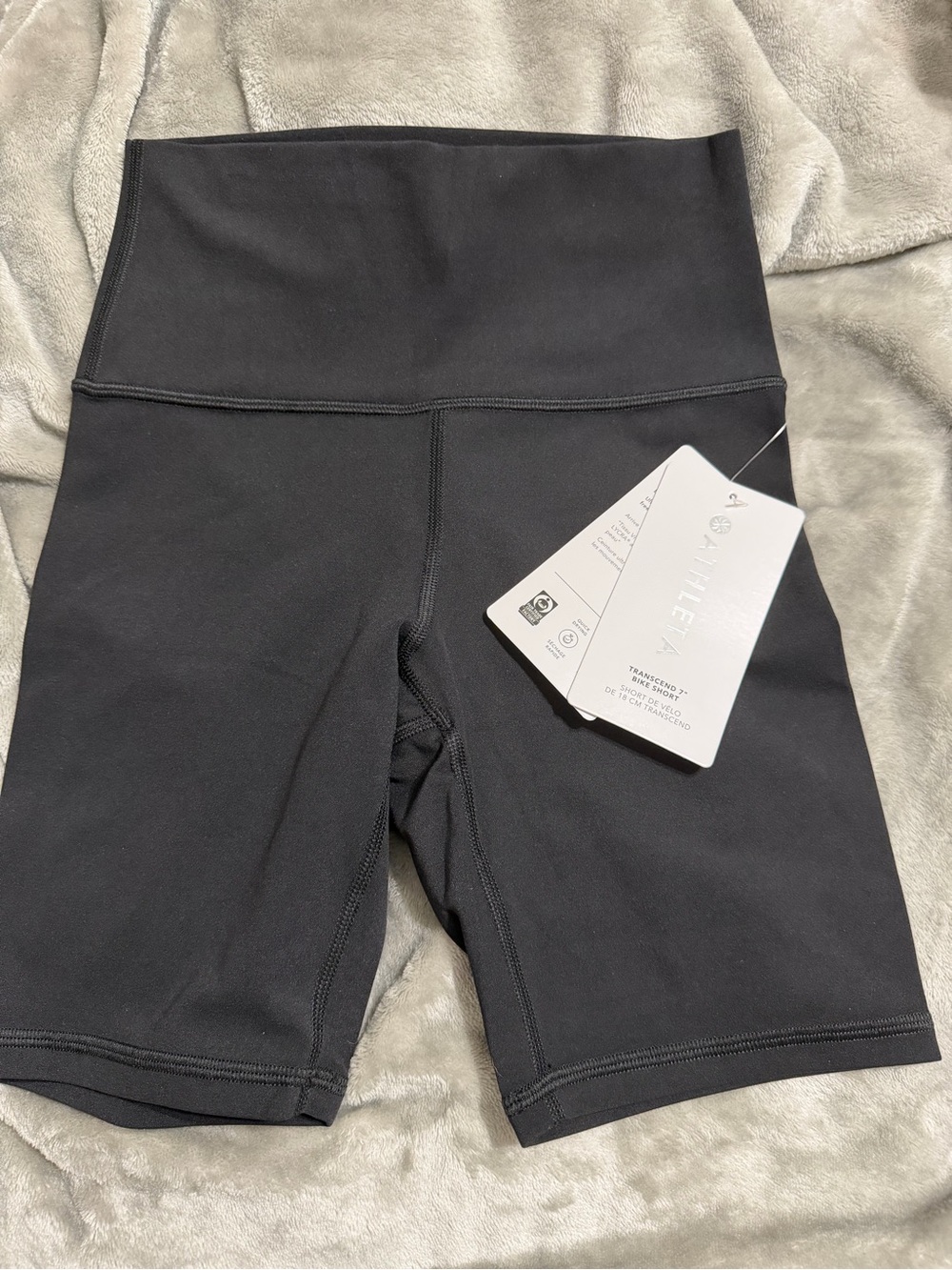 Athleta Transcend Bike Short 7” Black
